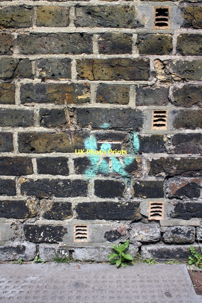 Photo 6"x4" Benchmark on wall of building in Copperfield Street London c2011