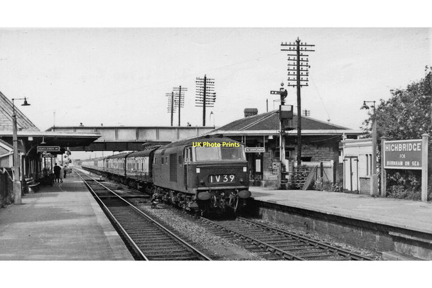Photo 6"x4" Highbridge Station, with Diesel-hauled Down 'Devonian' express Alstone\/ST3146 c1962
