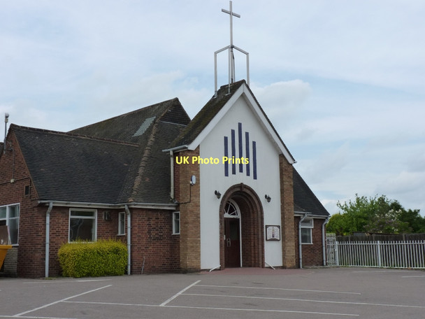 Photo 6"x4" The Polish Catholic Church of the Holy Trinity, Stafford Road Oxley c2011