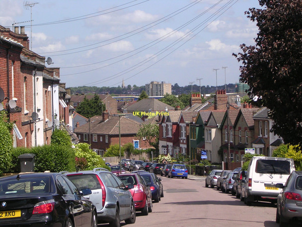 Photo 6"x4" Pembroke Road Friern Barnet c2011