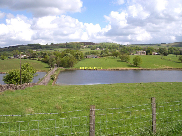 Photo 6"x4" Causeway on Upper Foulridge Reservoir Colne\/SD8940 c2011