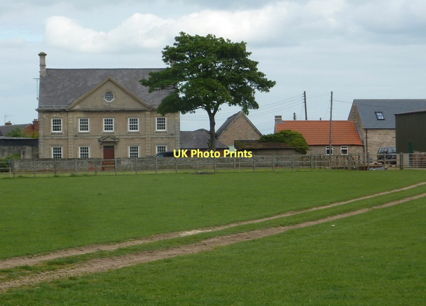Photo 6"x4" Birks Farm Hodthorpe c2011