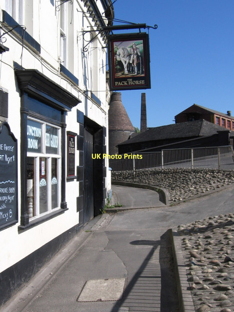 Photo 6"x4" Longport - The Pack Horse Stoke-on-Trent c2011