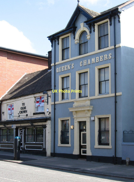 Photo 6"x4" Burslem - Ye Olde Crown and Queen's Chambers Stoke-on-Trent c2011
