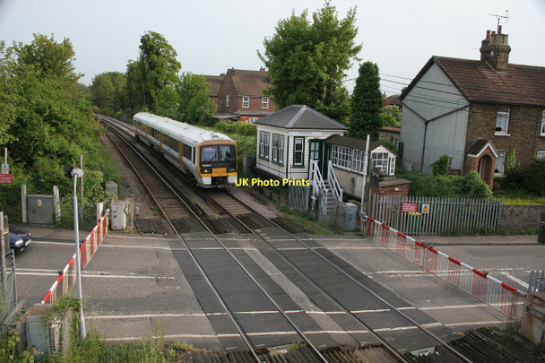 Photo 6"x4" Snodland level crossing Snodland c2011