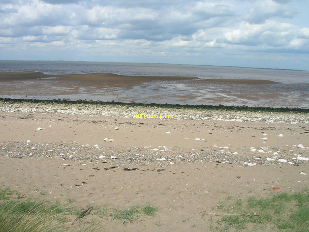 Photo 6"x4" Beach, Humber Estuary Kilnsea c2011