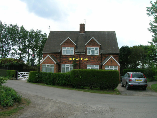 Photo 6"x4" Cottages on Newlands Road Patrington Haven c2011
