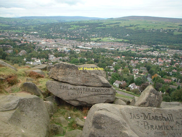 Photo 6"x4" Ilkley from the Cow and Calf rocks Ilkley c2002