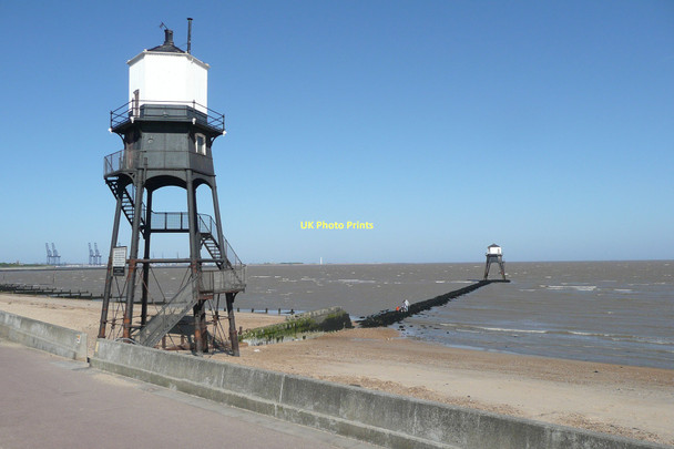 Photo 6"x4" The Dovercourt lighthouses, Harwich Harwich c2011