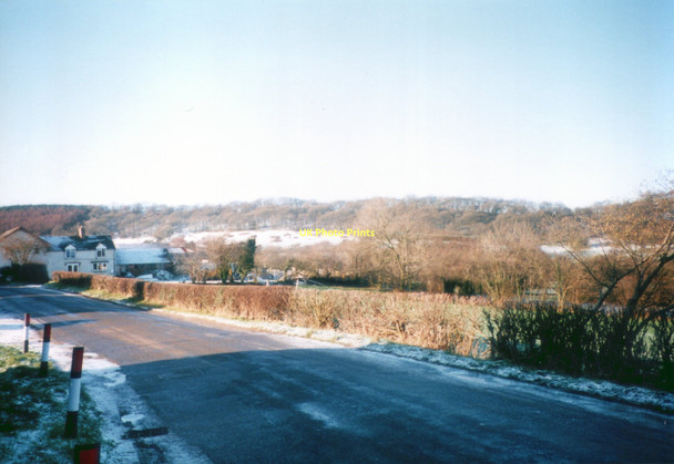 Photo 6"x4" The road outside the Stiperstones Inn Stiperstones\/SJ3600 c1995