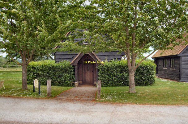 Photo 6"x4" Chapel - Loseley Park Guildford c2011