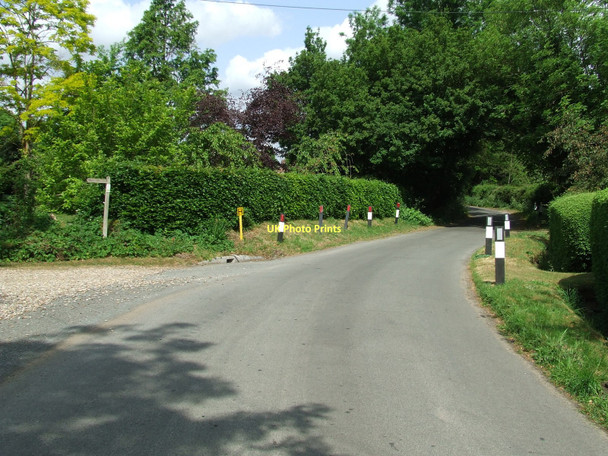 Photo 6"x4" Footpath And Road Watton\/TF9100 c2011