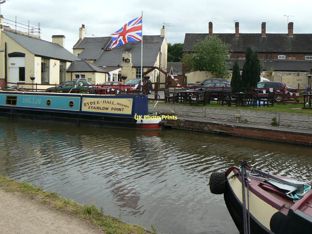 Photo 6"x4" Three Tuns Inn Tamworth c2011