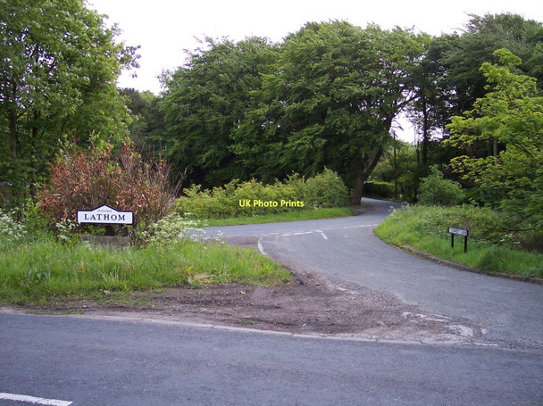 Photo 6"x4" Sandy Lane joins Dark Lane at Lathom boundary Ormskirk c2011