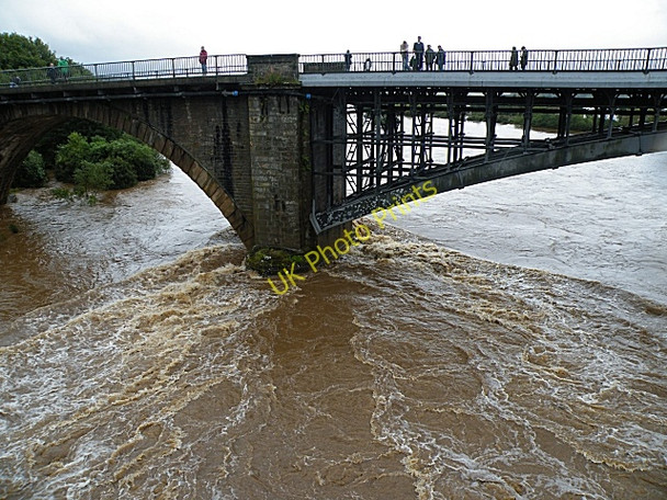 Photo 6"x4" River Spey in Spate (5) Fochabers c2009