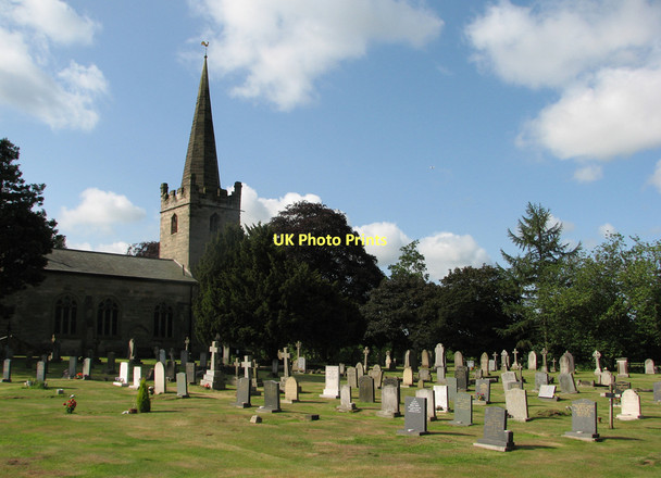 Photo 6"x4" Holme Pierrepont: St Edmund - a view across the churchyard Carlton\/SK6041 c2011
