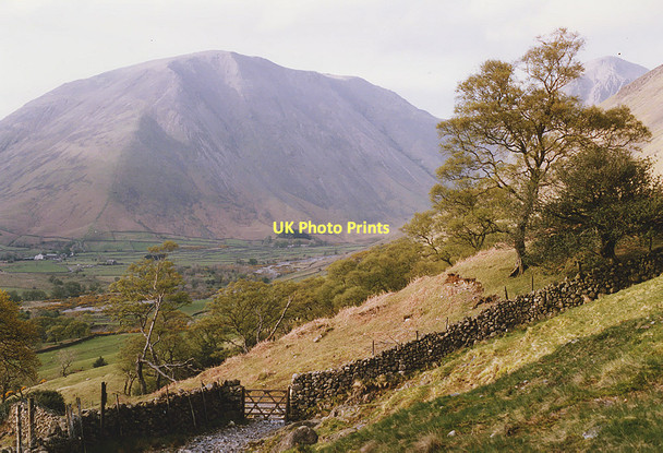 Photo 6"x4" Gate on the path Wasdale Head\/NY1808 c1992