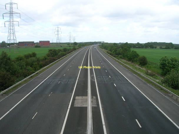 Photo 6"x4" M18 northbound Cantley\/SE6202 c2011