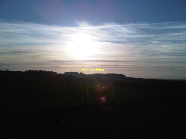 Photo 6"x4" Hannington transmitter lights the sky Hannington\/SU5455 c2011