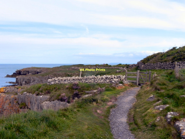 Photo 6"x4" Anglesey Coastal Path, Port Helaeth Moelfre\/SH5186 c2011