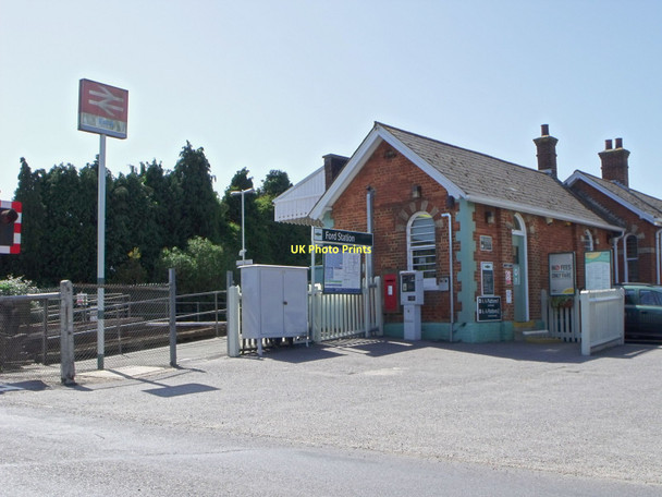 Photo 6"x4" Ford Railway Station, West Sussex Littlehampton c2011