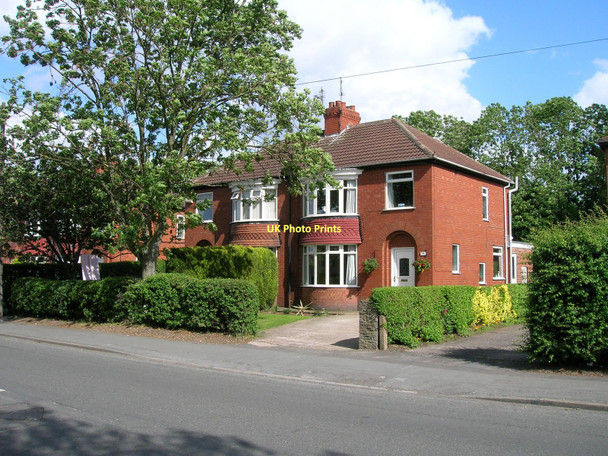 Photo 6"x4" Houses on Sprotbrough Road Bentley\/SE5605 c2011