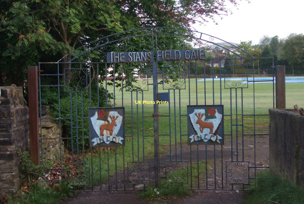Photo 6"x4" Norden Cricket Club - Side Entrance Cutgate c2011