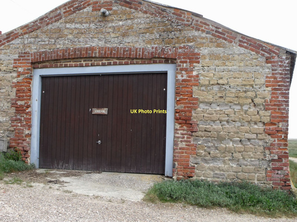 Photo 6"x4" Garage with humorous sign, Sidlesham Quay Sidlesham c2011