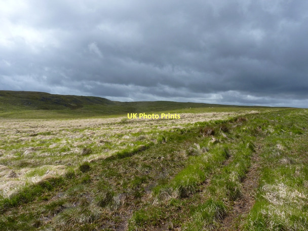 Photo 6"x4" Looking up the valley of Ffos y Rhestr Llyn Carw c2011