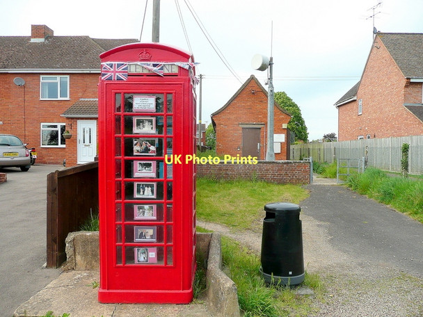 Photo 6"x4" New use for the K6 phone box Tibberton\/SO7621 c2011