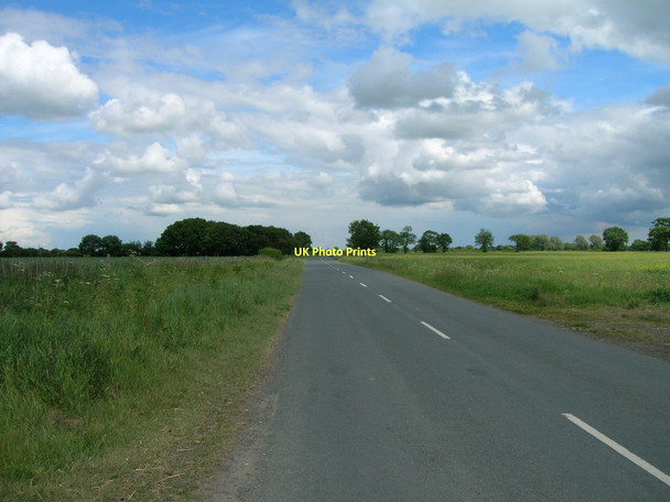 Photo 6"x4" Westfield Road towards Fishlake Far Bank\/SE6413 c2011