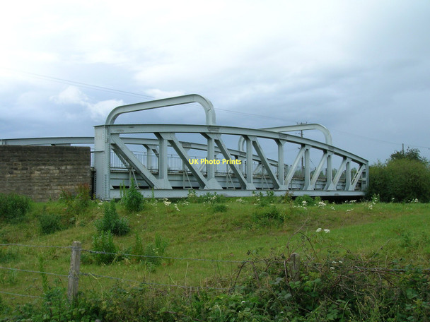 Photo 6"x4" Bridge over River Don East Cowick c2011