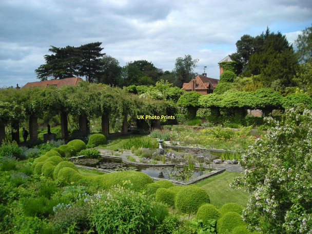 Photo 6"x4" Gardens at Waltham Place White Waltham c2010