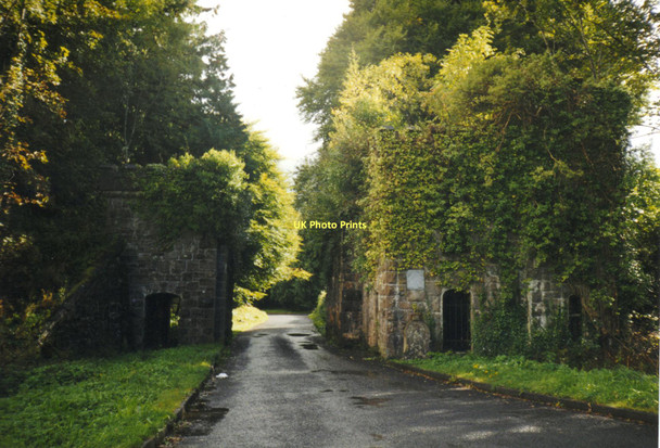 Photo 6"x4" Entrance to the Castle Caldwell estate Belleek c2001