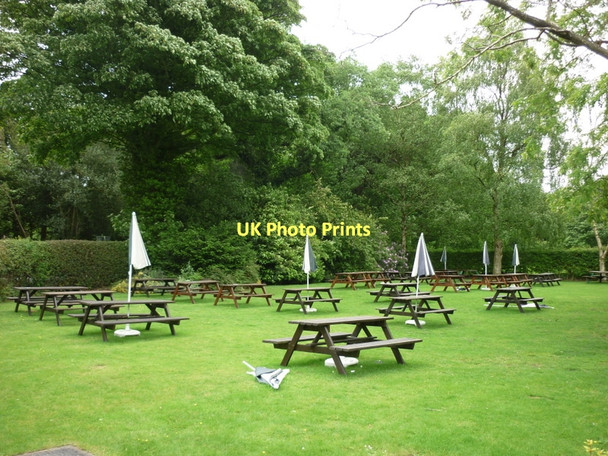 Photo 6"x4" The beer garden, Whipping Stocks, a Sam Smith's pub Smithy Green\/SJ7474 c2011