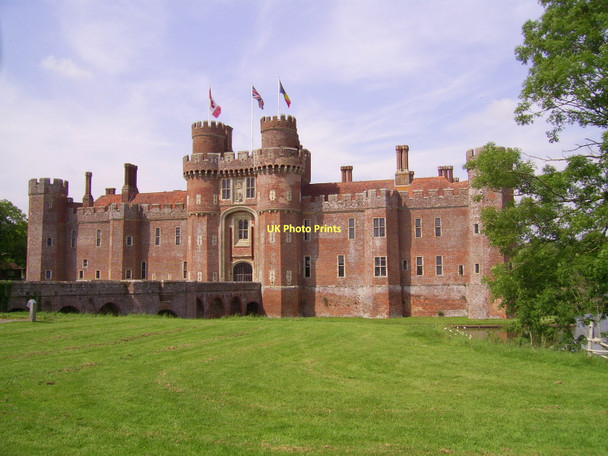 Photo 6"x4" Herstmonceux Castle Golden Cross\/TQ6310 c2007