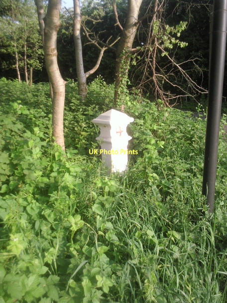 Photo 6"x4" Coal Tax post near Swanley Swanley\/TQ5168 c2011