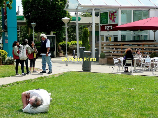 Photo 6"x4" Rest area Strelley c2011