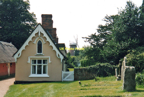 Photo 6"x4" Thaxted: almshouses and windmill Cutlers Green c2002