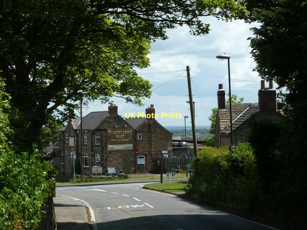 Photo 6"x4" Main Street, Holmesfield, and the Traveller's Rest Cartledge c2011