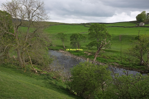 Photo 6"x4" River Wharfe, south of Appletreewick Drebley c2011