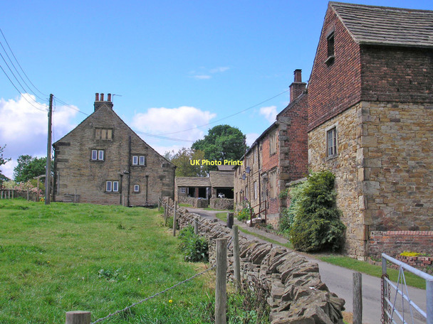 Photo 6"x4" Jowett House Farm Raw Green c2011 P1