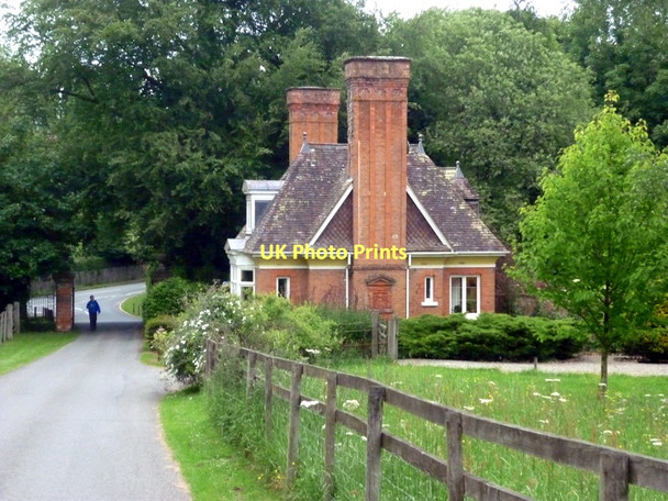 Photo 6"x4" The Gatehouse at Moor Park School Overton\/SO5072 c2011