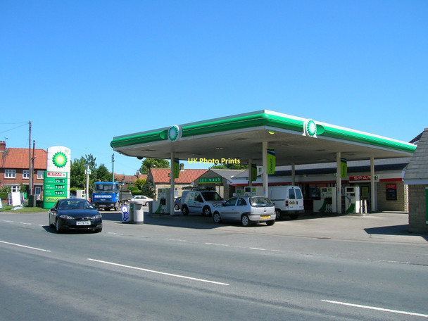 Photo 6"x4" Service Station on the A169, Pickering Pickering\/SE7984 c2011