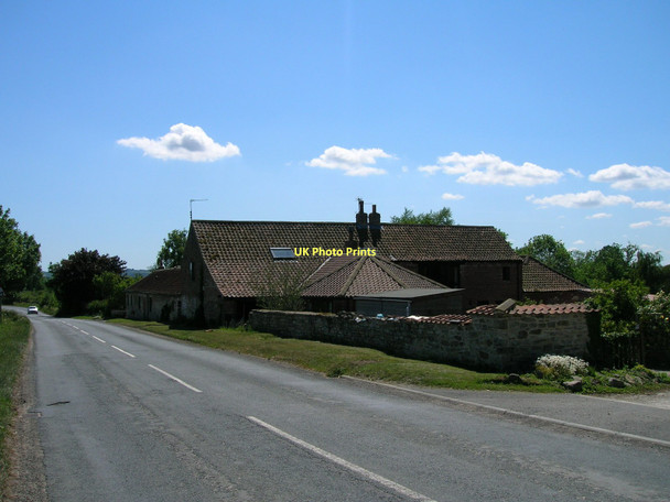 Photo 6"x4" White House Farm Great Barugh c2011