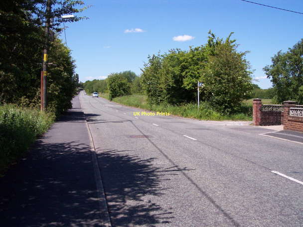 Photo 6"x4" Public footpath sign on Alder Lane Hindley\/SD6204 c2011