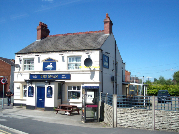 Photo 6"x4" The Swan at Hindley Green Hindley\/SD6204 c2011