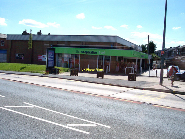 Photo 6"x4" The Co-Op on Platt Street Abram c2011