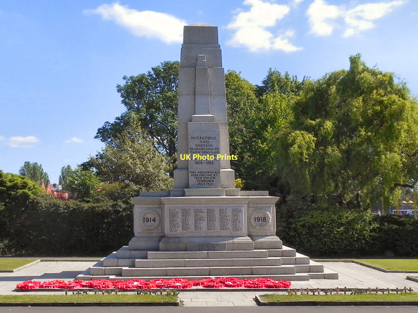 Photo 6"x4" Denton War Memorial Denton\/SJ9295 c2011