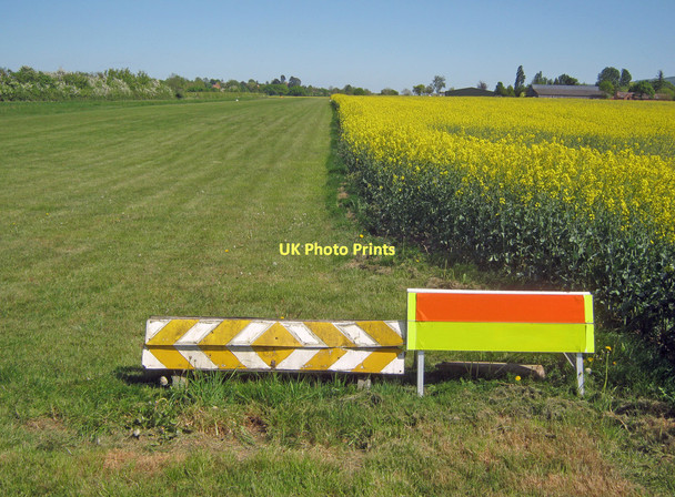 Photo 6"x4" Landing strip near Woodmancote Defford\/SO9143 c2011